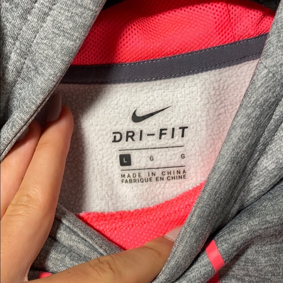 Sweater - Picture 4 of 4